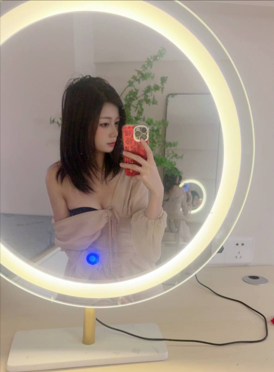 金水性感妹夏冰