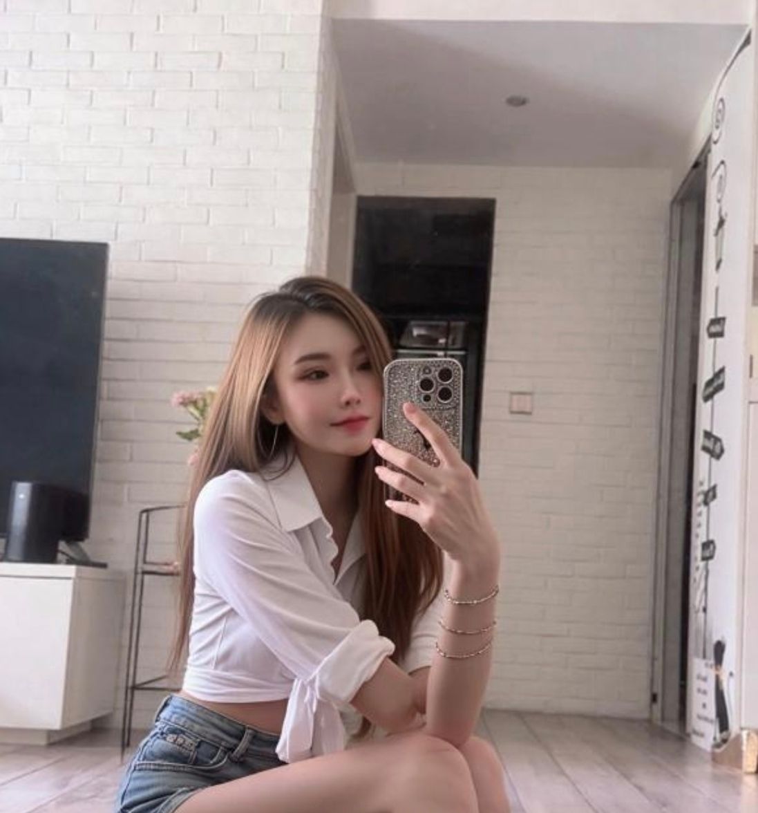 性感瑜伽女友